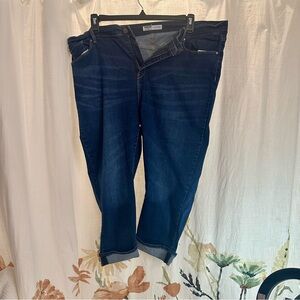 Signature by Levi Strauss Dark Blue Capri Ankle Jeans
